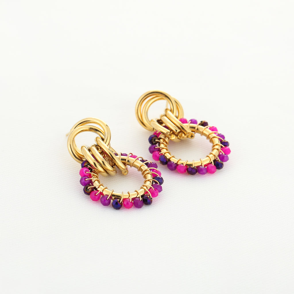 Purple around oorbellen